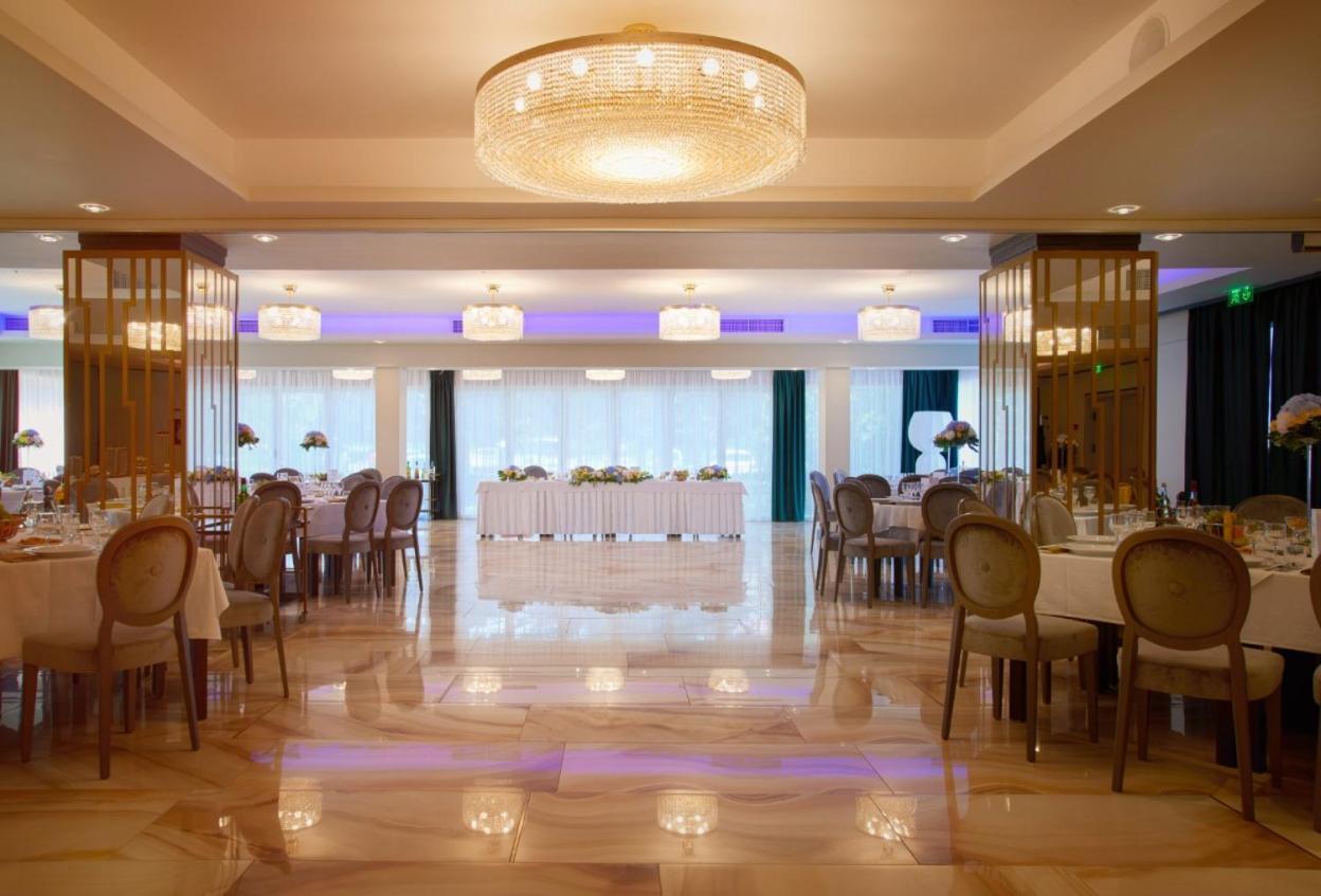 Hotel Univers Kolozsvár Kültér fotó