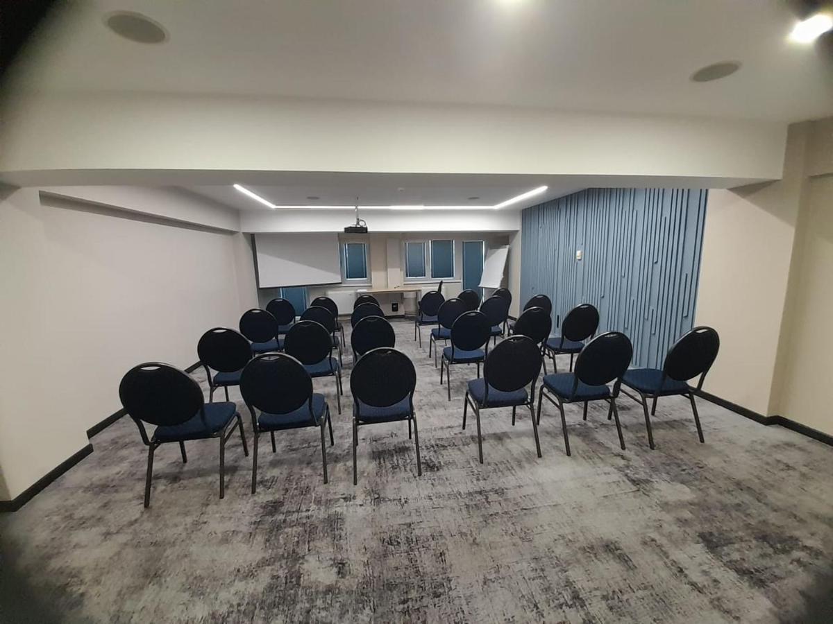 Hotel Univers Kolozsvár Kültér fotó
