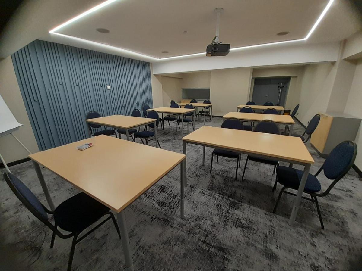 Hotel Univers Kolozsvár Kültér fotó
