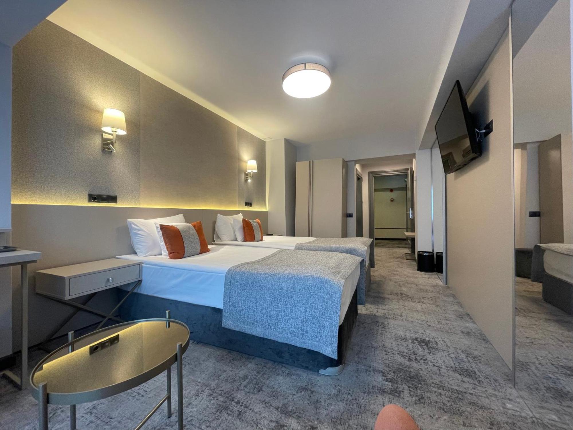Hotel Univers Kolozsvár Kültér fotó