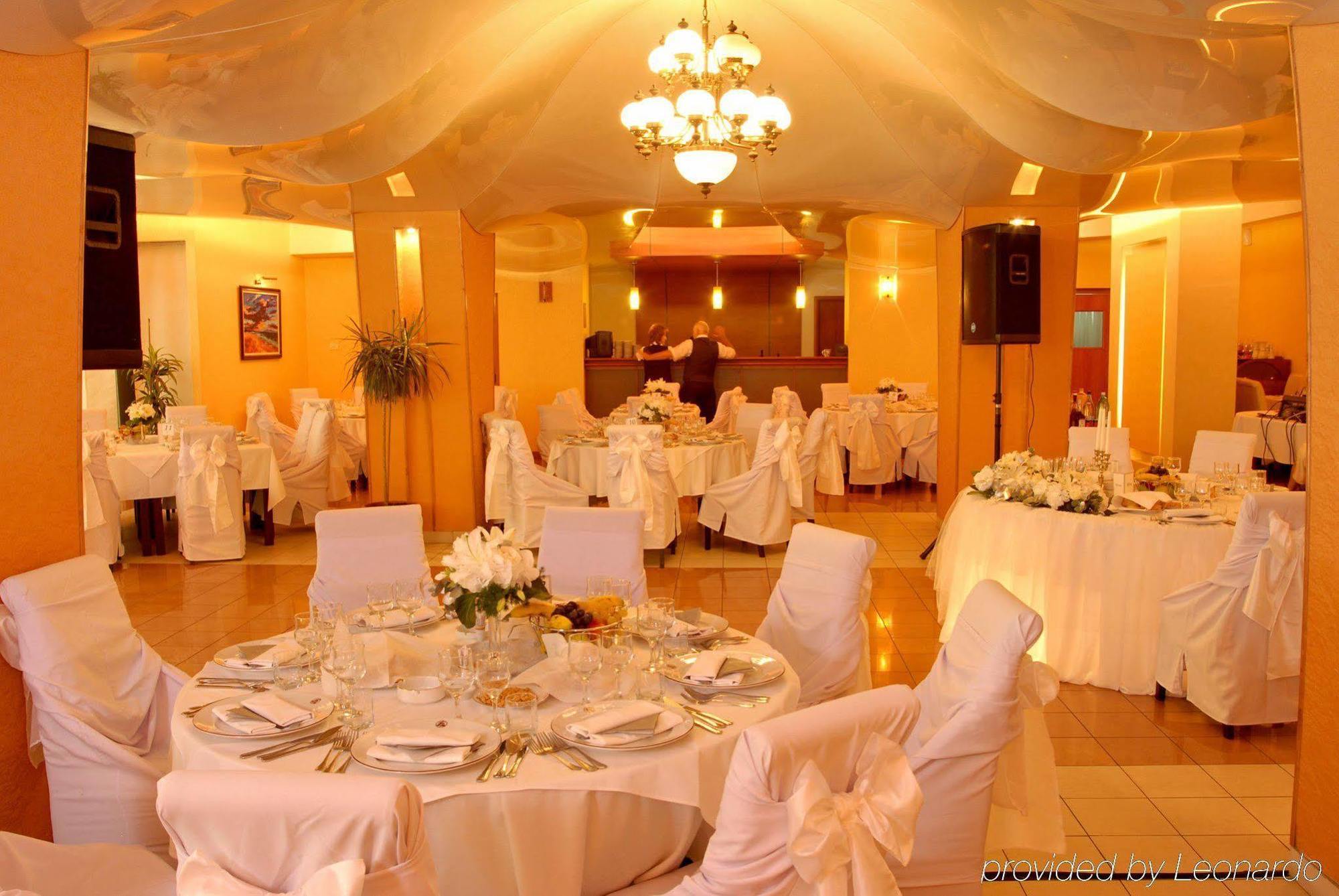 Hotel Univers Kolozsvár Étterem fotó